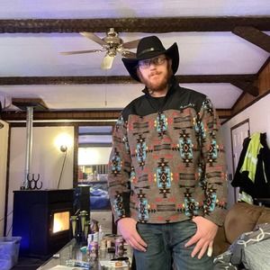 Meet your Posher, Corey